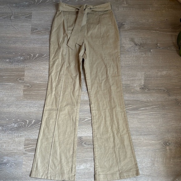 Majorelle Ameera linen blend Pant in taupe green - Picture 2 of 13